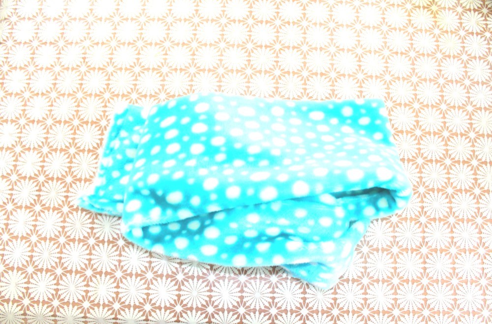 バンビ柄風水色 ベロア　マフラー　or　ストール　+シークレットオマケ