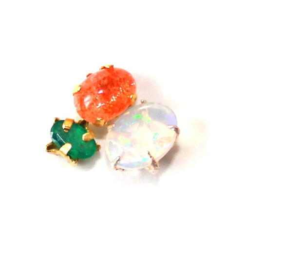 Sunstone & Emerald & Opal Earrings 3枚目の画像