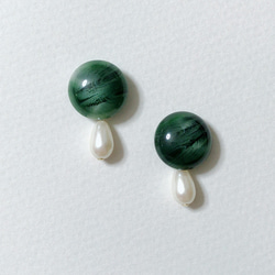 Green Marble Button and Pearl pierce 2枚目の画像