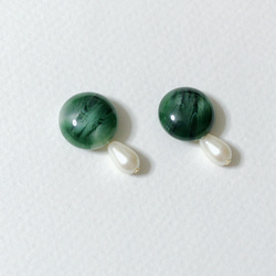 Green Marble Button and Pearl pierce 3枚目の画像