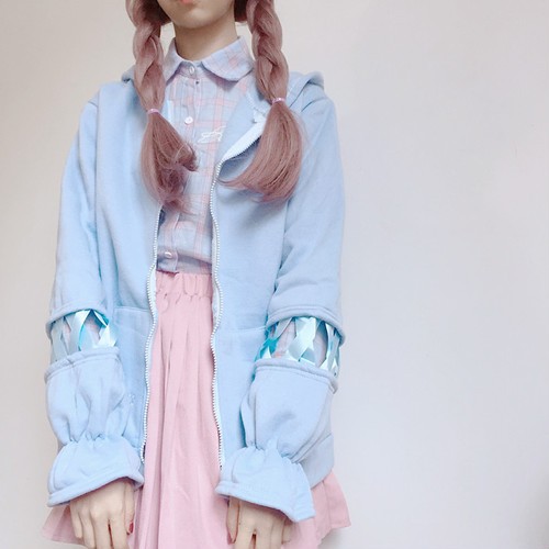 新品ゆめかわリボンパーカーレースアップでオシャレ パーカー yume  