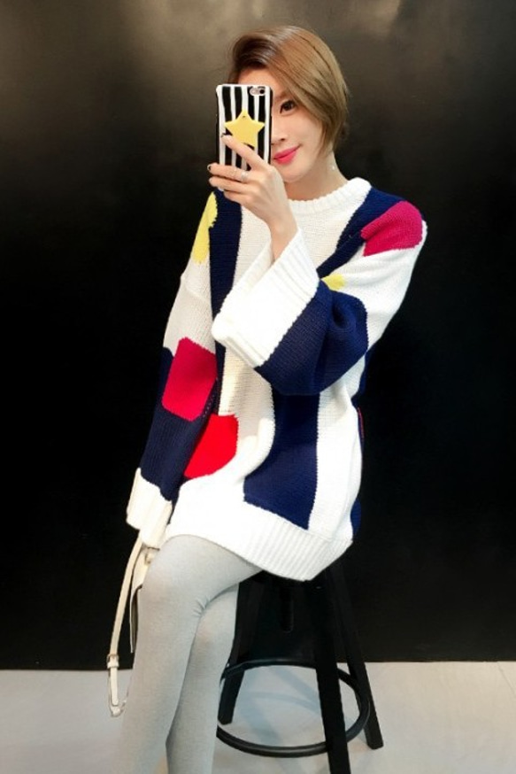 ファッション配色ラウンドネックスピーカースリープセーター 6枚目の画像
