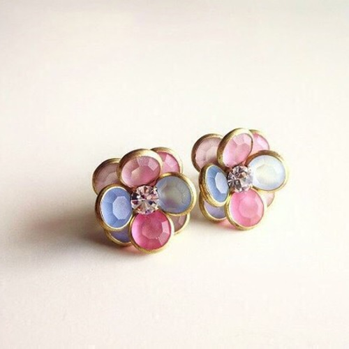 Vintageシャネルフラワーピアス ピアス（スタッド・一粒