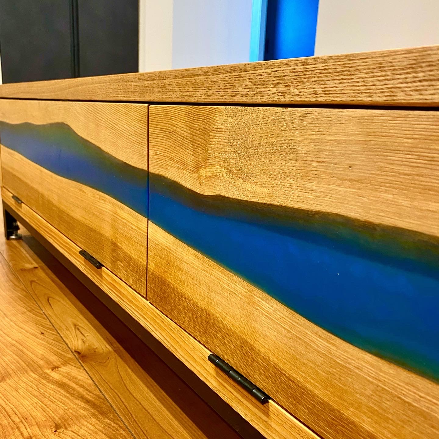 テレビボード　チェスト　サイドボード　ウッドレジン