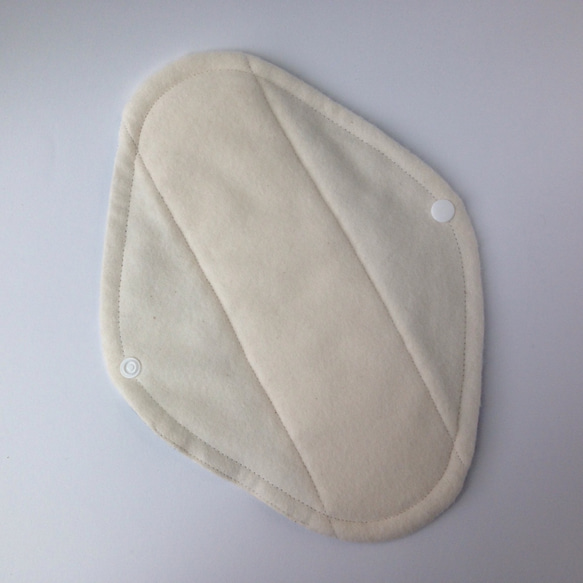 リバティ 防水7層布ナプキン 肌面フランネル    無添加・無漂白布ナプキン 3枚目の画像
