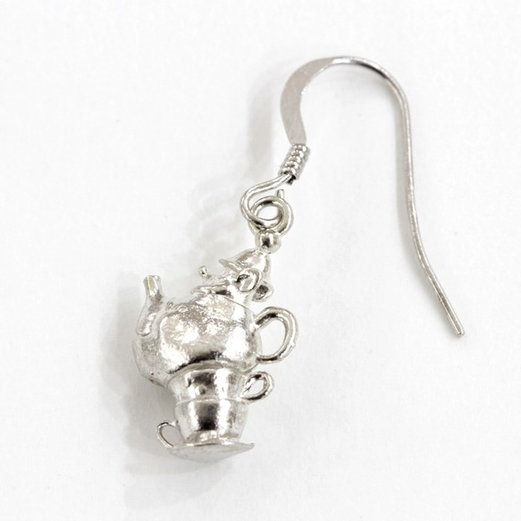 Shinzi Katoh "Alice in Wonderland"片耳用ピアス[ねむりねずみ] 2枚目の画像
