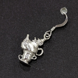 Shinzi Katoh "Alice in Wonderland"片耳用ピアス[ねむりねずみ] 6枚目の画像