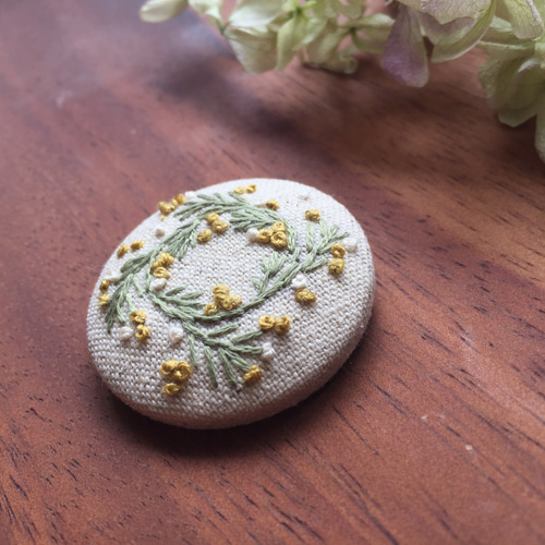リースの刺繍ブローチ ブローチ SABO_ 通販 7132409｜Creema