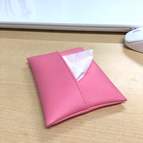 鮮やかピンク フェイクレザーのポケットティッシュケース その他ケース