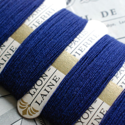 **アンティーク糸　レーヌ・サン・ピエールの紙製糸巻き 羊毛 ネイビー. 2枚目の画像