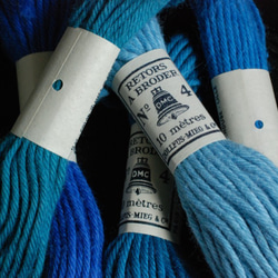 DMC刺繍糸 #2825(右端)ブルー系 7枚目の画像