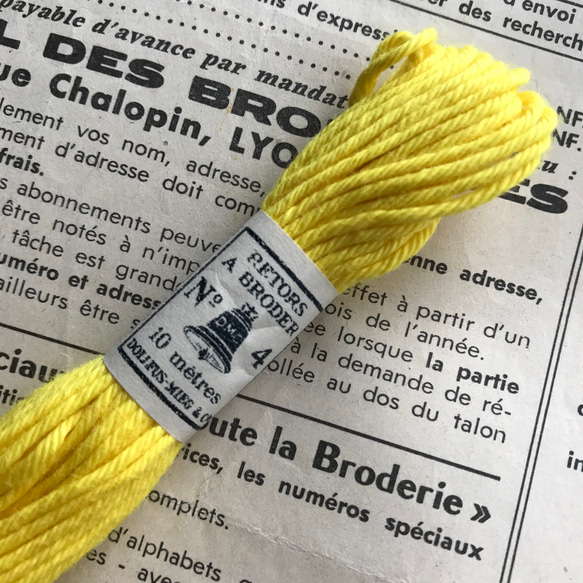 DMC刺繍糸 #2307(右から2番目)黄～白系 1枚目の画像