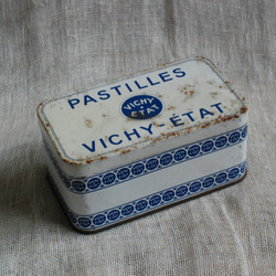 アンティーク缶  ブリキ缶  Vichy缶. 1枚目の画像