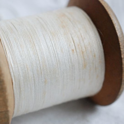 *アンテイーク　ティリエ木製糸巻き　大　白糸. 6枚目の画像