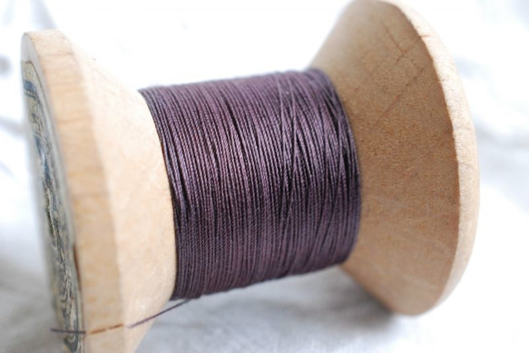 *アンテイーク ティリエ木製糸巻き 大 紫糸No2436 6枚目の画像