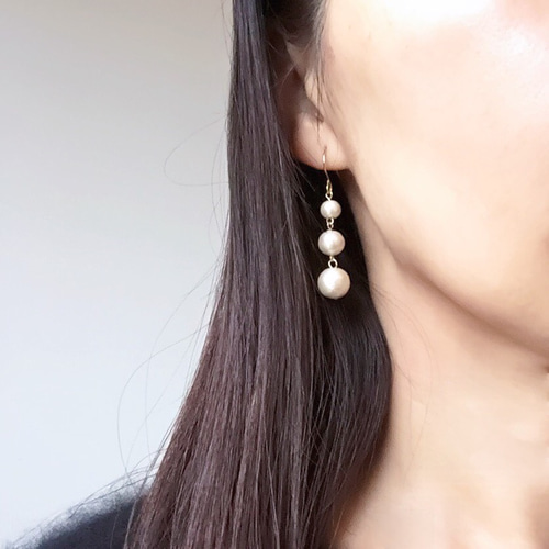 ☆コットンパールの三連ピアス＊イヤリング☆ ピアス（フック