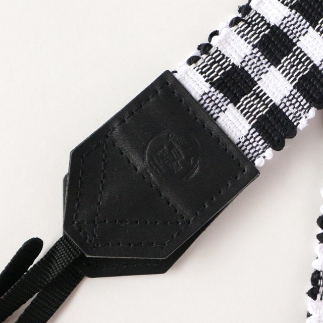 【裂き織】カメラストラップ　黒チェック