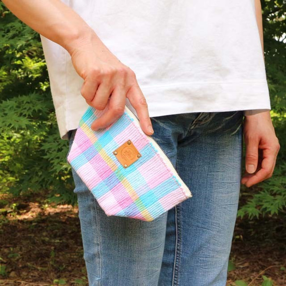 【裂き織】三角ポーチ　ピンク×水色　淡色チェック　手織り 5枚目の画像