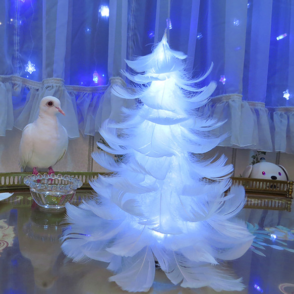 【光る羽ツリー】テーブルサイズ LEDライト付き feather tree light 1枚目の画像