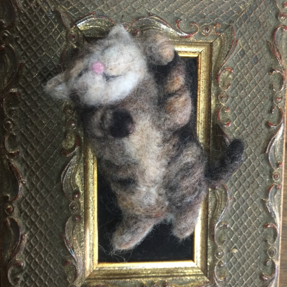 猫ブローチ 羊毛フエルト 1枚目の画像