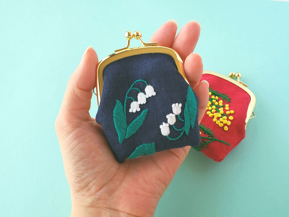 刺繍がま口 すずらん リネン 手刺繍 4枚目の画像