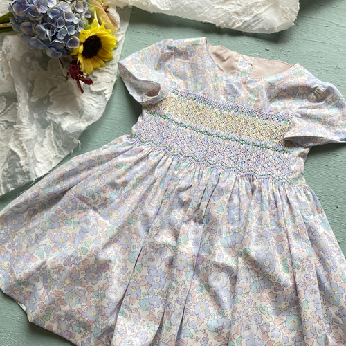 特別SALE！！リバティ❤︎スモッキング刺繍プリンセスワンピース 子供 