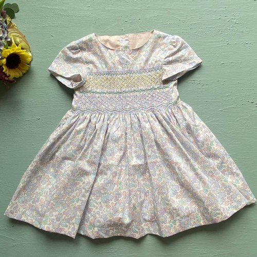 特別SALE！！リバティ❤︎スモッキング刺繍プリンセスワンピース 子供 