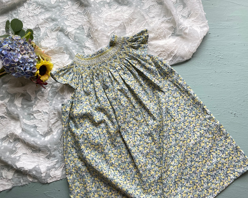 リバティ❤︎スモッキング刺繍ビショップワンピース 子供服