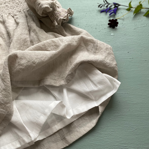 クロスアンドクロススモッキング刺繍ワンピース