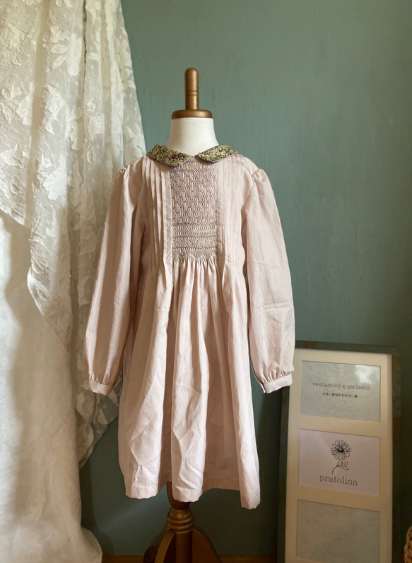 スモッキング刺繍andピンタック リバティ襟のワンピース❤︎ 子供服 