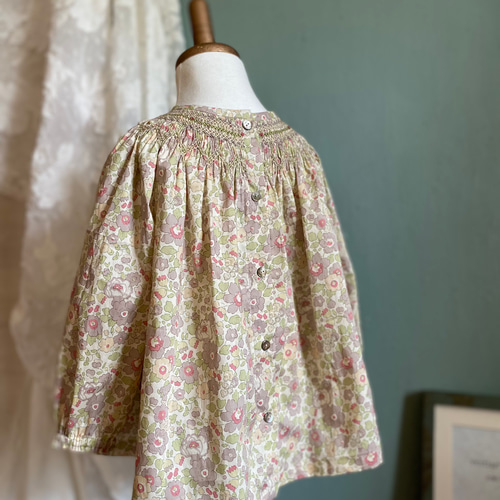 Bonpoint ♡ スモッキングブラウス 14A Bonpoint ♡ スモッキング