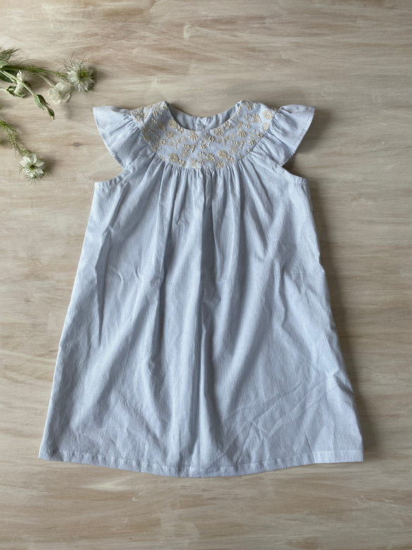 apolina ワンピース　花柄刺繍3-5y Apolina Mia Dress 5-7y ワンピース ドレス アポリナ 刺繍