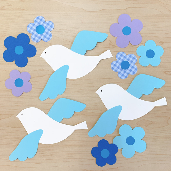 壁面飾り】 卒園 入園 鳥 花 青 3月 4月 ② 切り絵 maru.壁面工房 通販