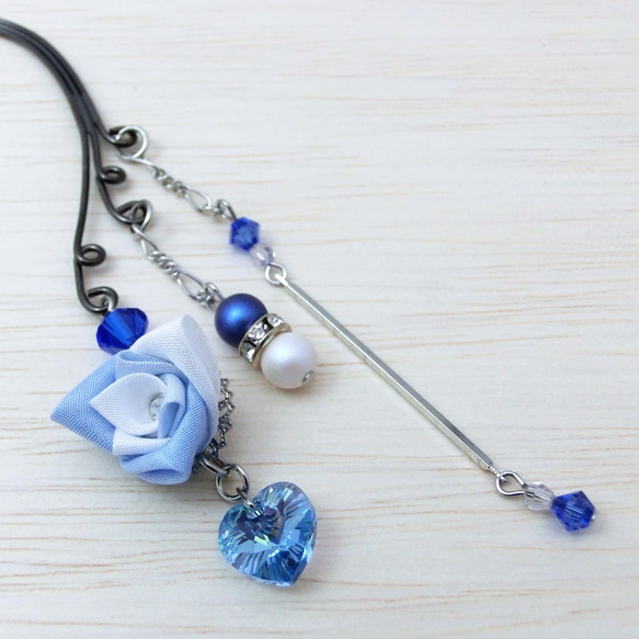 旋鈕工作耳鉤&lt;淺藍色&gt; [方形玫瑰]施華洛世奇別緻和成人 第2張的照片