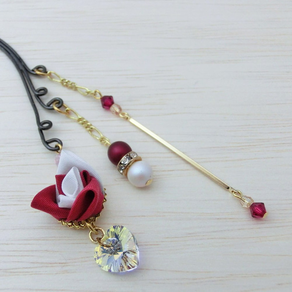 旋鈕工作耳鉤&lt;紅色B&gt; [角玫瑰]心形施華洛世奇 第3張的照片