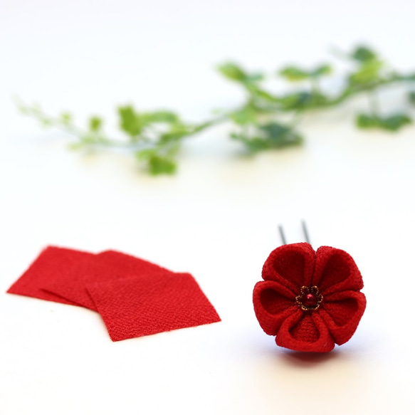 つまみ細工材料セット　基本のお花＜真紅＞ 1枚目の画像