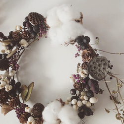 flower wreath " むらさき " 実もの ドライフラワー リース 2枚目の画像