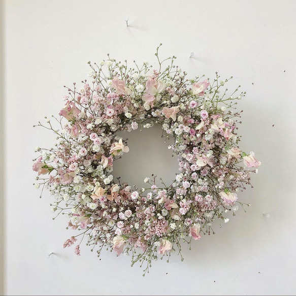 flower wreath " spring march " かすみ草とスイートピーのリース 1枚目の画像