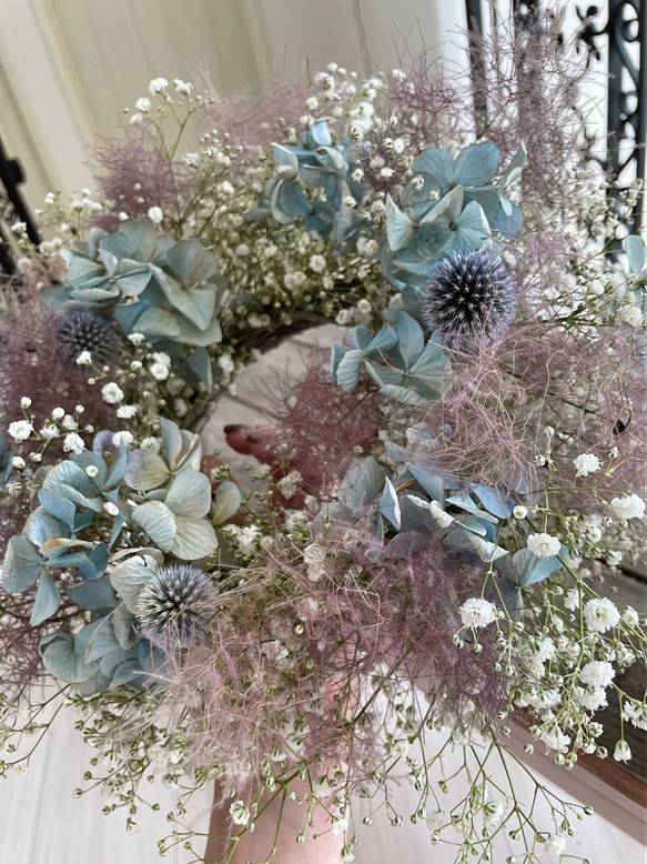 flower wreath " rainy "  紫陽花 スモークツリー かすみ草 ドライフラワー リース フラワー 4枚目の画像
