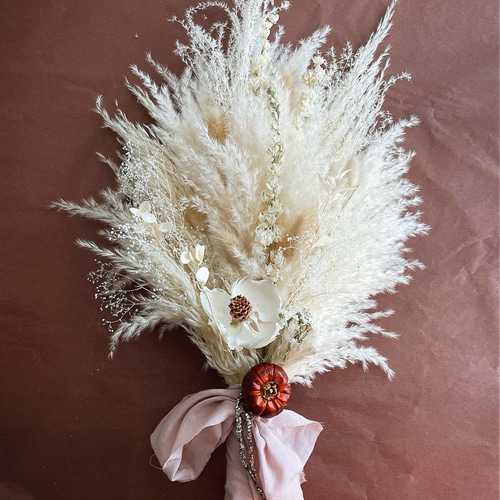 魔女森 森の子の山小屋にある 魔女の箒 ドライフラワー リース スワッグ