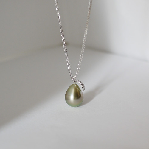 純銀 183g 鎚目 青海盆 在銘 共箱 純銀 183g 鎚目 青海盆 在銘 共箱 183g 青海盆 共箱 純銀