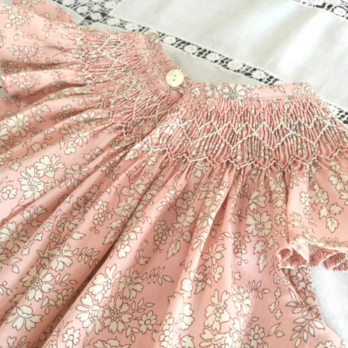 リバティプリントスモッキング刺繍ワンピース サイズ80 ベビー服 刺繍