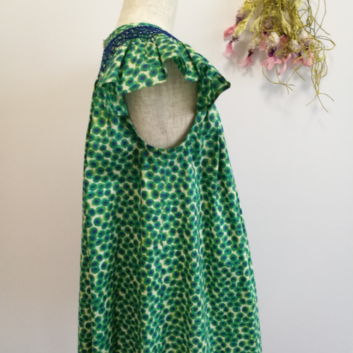 SALE リバティプリントスモッキング刺繍ワンピース サイズ100