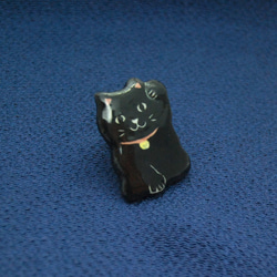 ＜陶器/和＞黒まねき猫帯留め 4枚目の画像