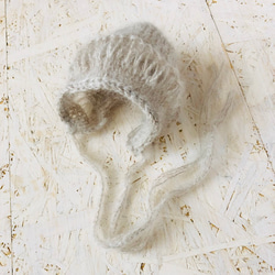 ニューボーンフォト 透かし編みのモヘアボンネット 4枚目の画像