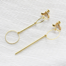 幾何。簡約雙圈黃銅長耳環 NO.1 耳針純銀 DOUBLE CIRCLE DANGLE EARRING NO.1 第3張的照片