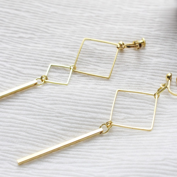 幾何。簡約方框黃銅長耳環 耳針純銀 GEOMETRIC SQUARE DANGLE EARRING 第7張的照片