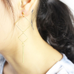 幾何。簡約方框黃銅長耳環 耳針純銀 GEOMETRIC SQUARE DANGLE EARRING 第9張的照片