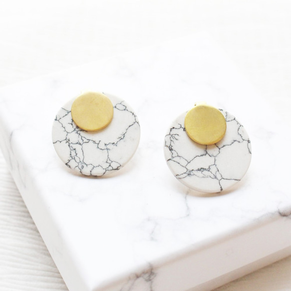 幾何。黃銅白松石大耳環 耳針純銀 LARGE BRASS DISC HOWLITE STUDS 第1張的照片