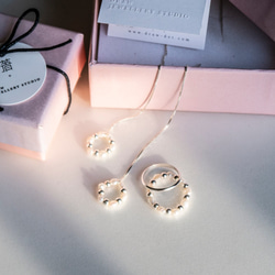 Goody Bag-珍珠戒指+垂墜耳環 PEARL RING+DANGLE EARRING 第1張的照片